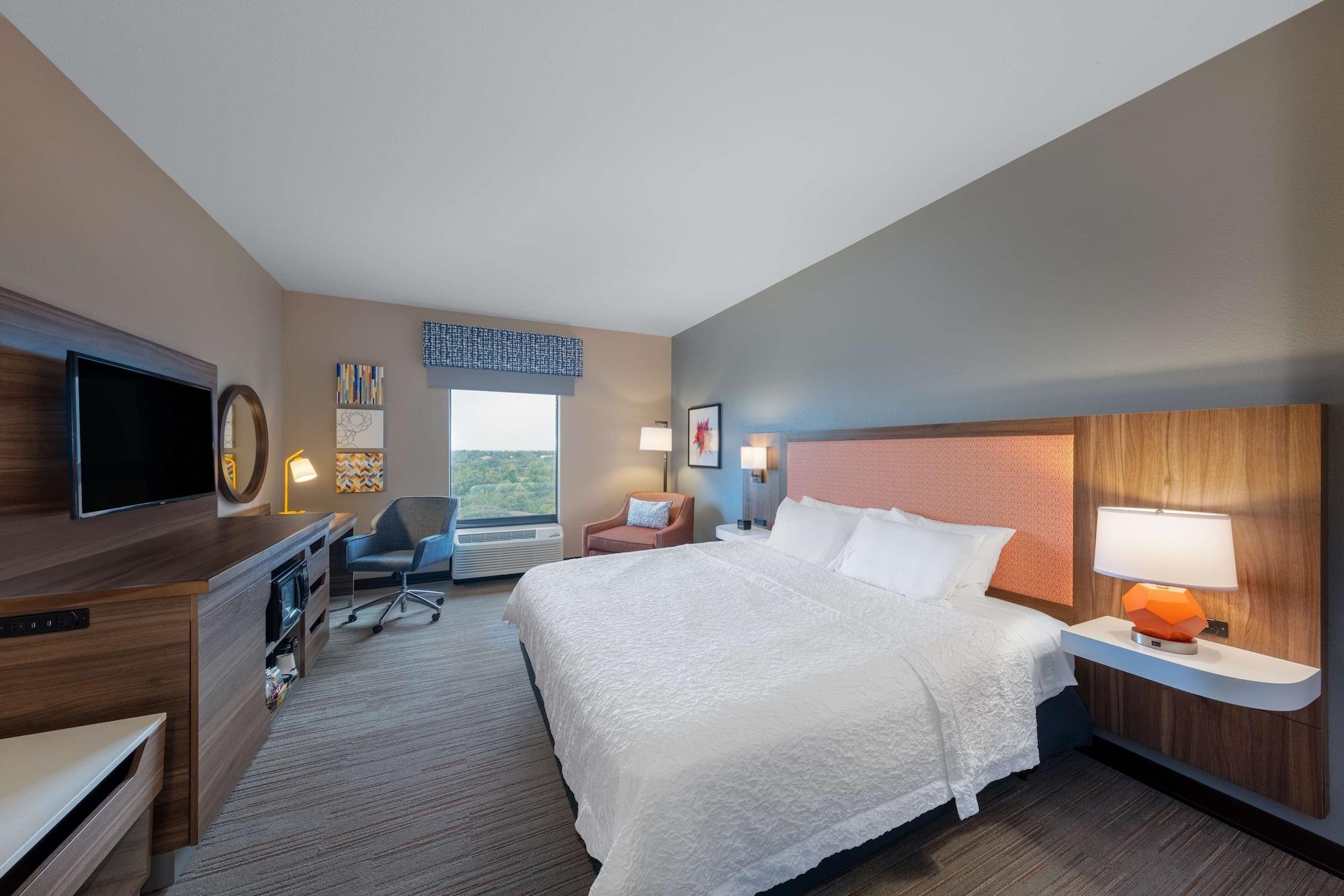 Hampton Inn Сент-Роберт Экстерьер фото