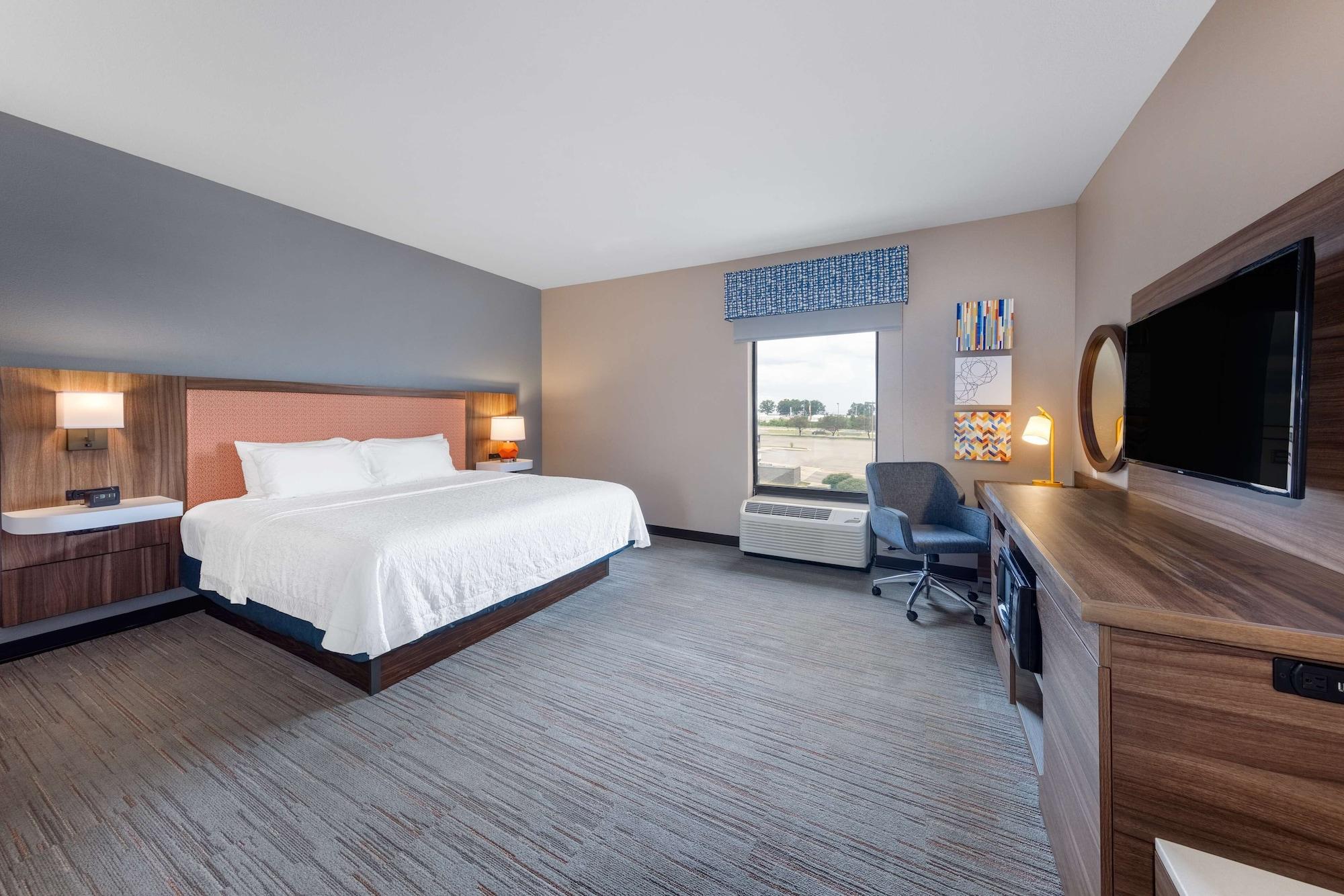 Hampton Inn Сент-Роберт Экстерьер фото