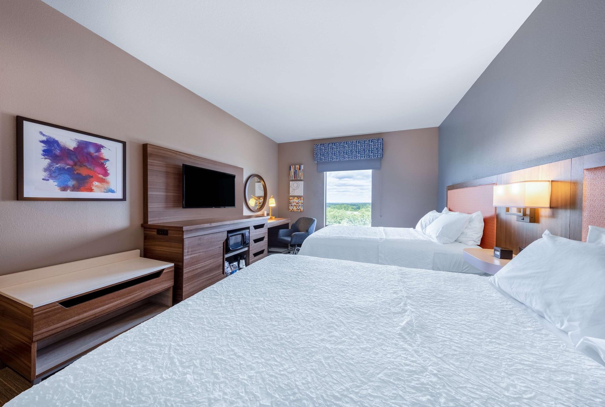 Hampton Inn Сент-Роберт Экстерьер фото