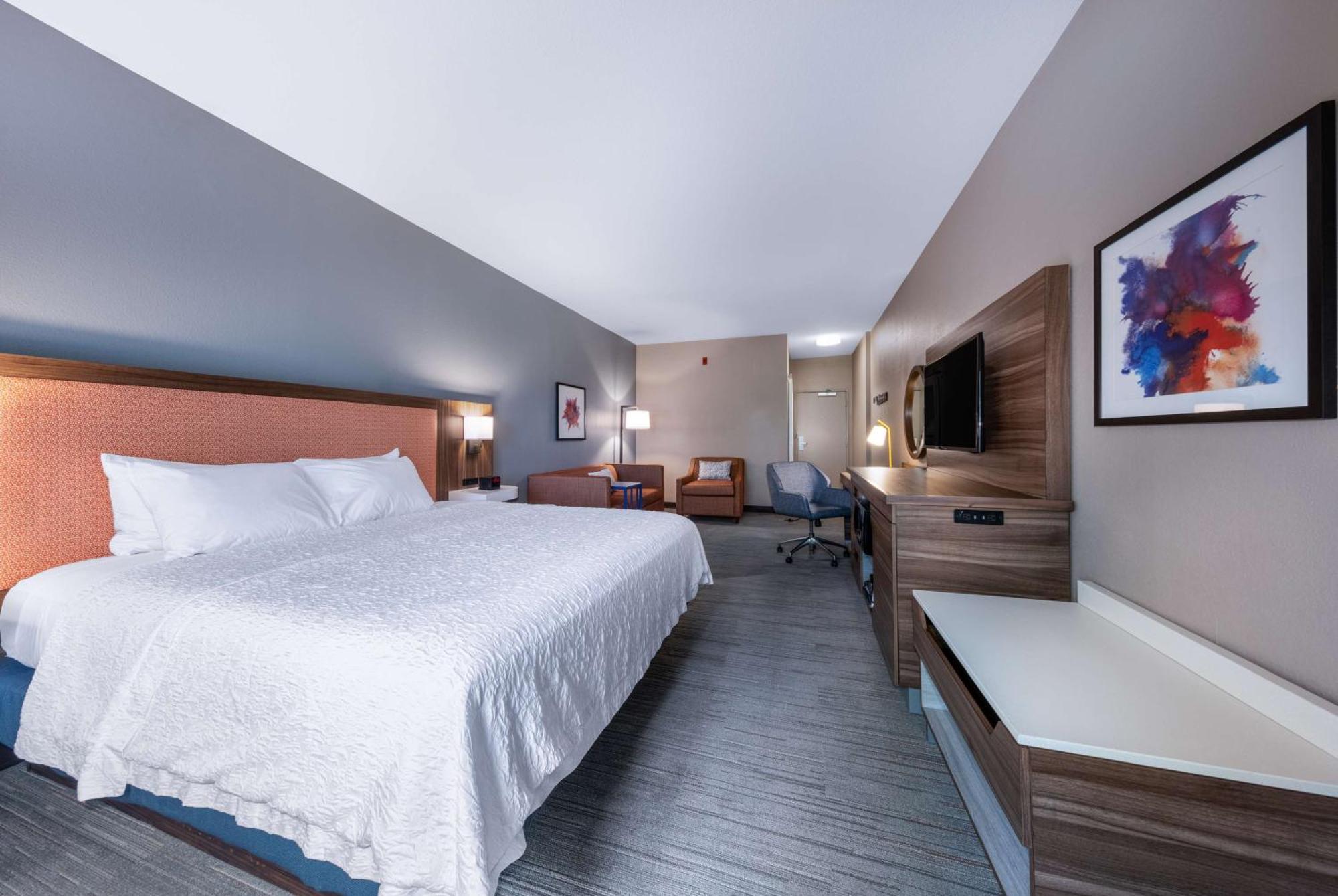 Hampton Inn Сент-Роберт Экстерьер фото